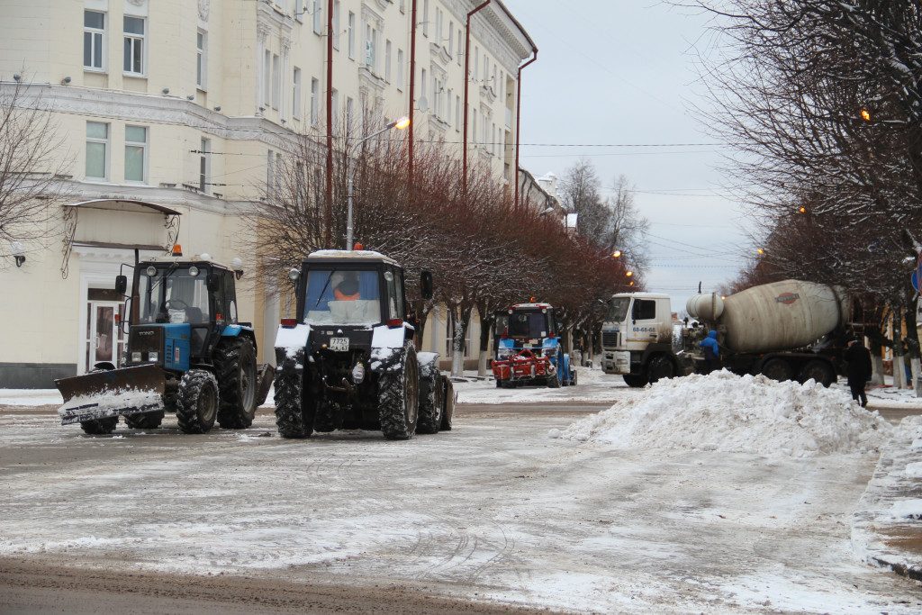 улица Ленина, уборка снега, СпецАвто, декабрь 2019_2