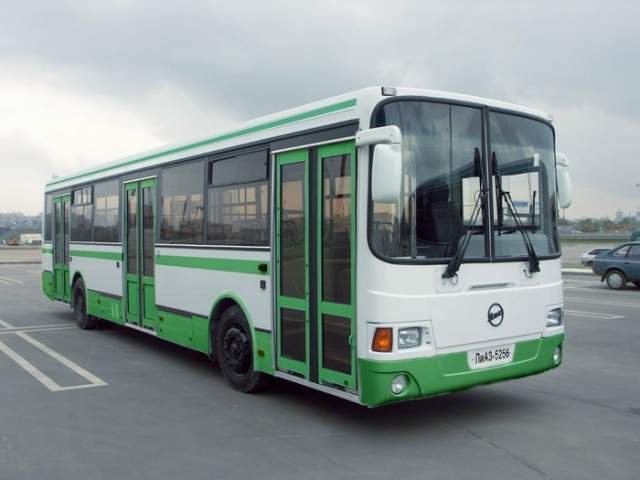 avtobus-avtokolonna-1308