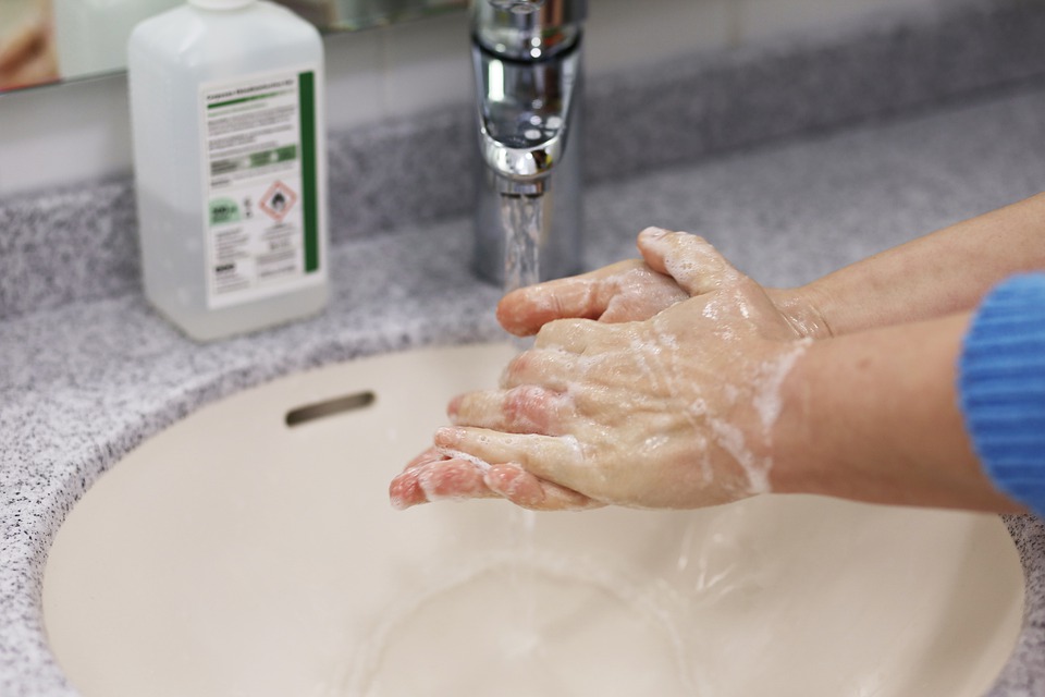 мытьё рук дезинфекция коронавирус