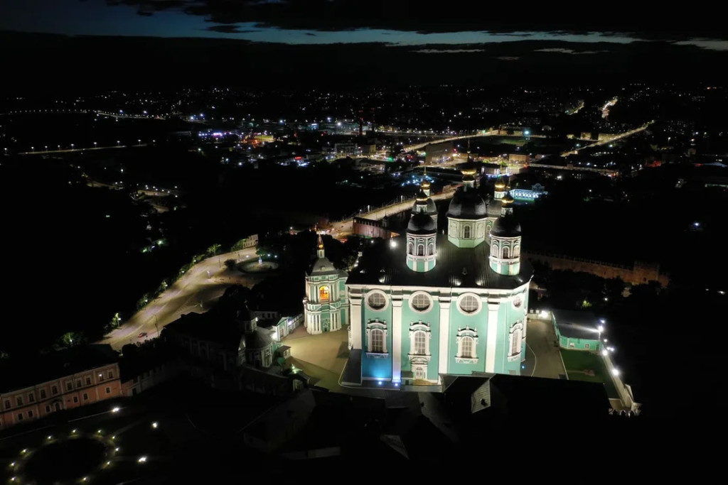 светодиодное освещение Успенского собора_1 (фото «Световые Технологии ЭСКО»)