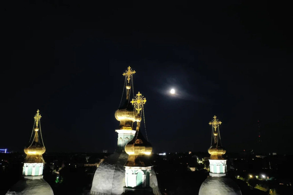 светодиодное освещение Успенского собора_3 (фото «Световые Технологии ЭСКО»)