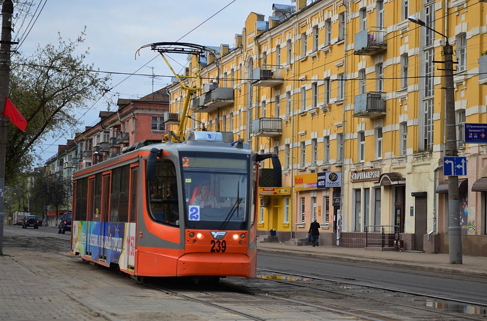 трамвай, маршрут №2, улица Тенишевой (фото smoladmin.ru)