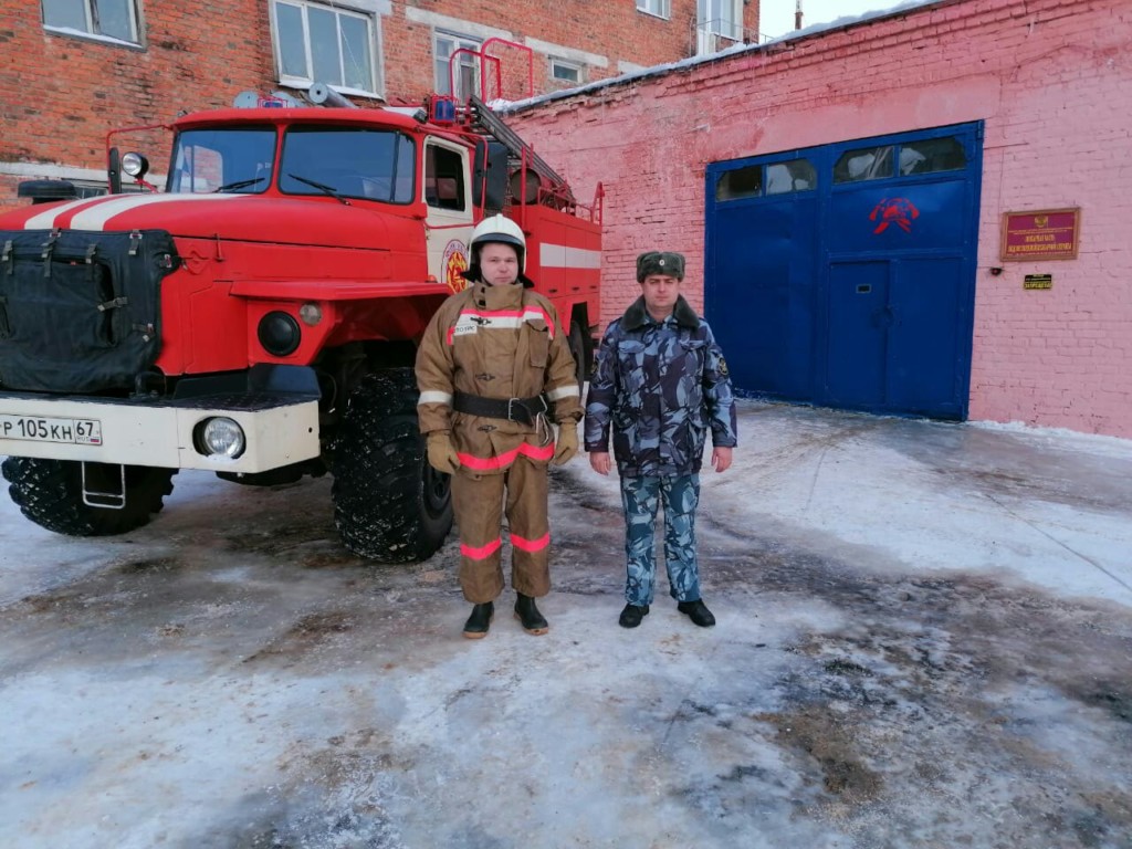 Под Смоленском пожарные исправительной колонии спасли двух человек -  Происшествия | Информагентство 