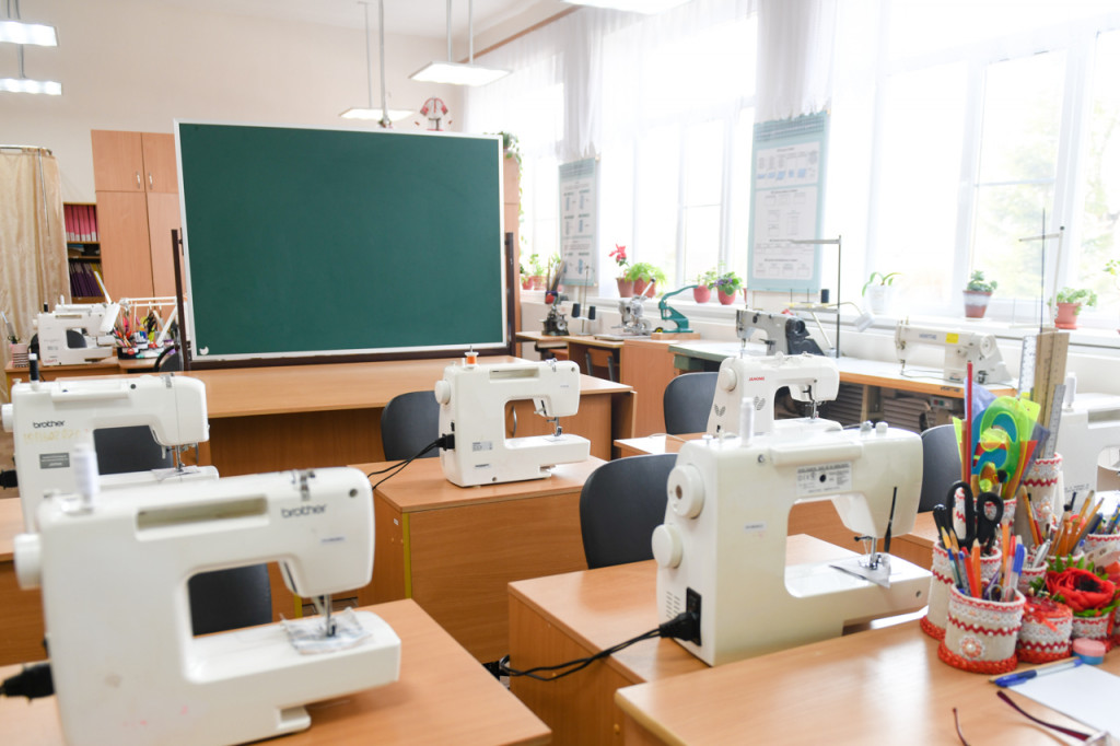 швейная мастерская Починковской школы-интерната (фото admin-smolensk.ru)