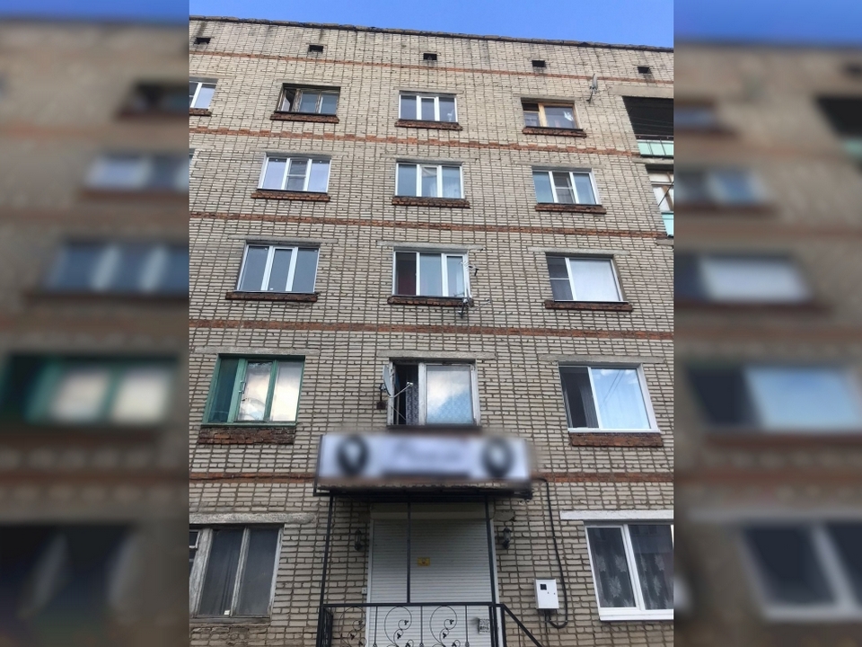 общежитие на улице Кронштадтской Вязьмы, падение мальчика 4.6.2022 из окна пятого этажа (фото smolensk.sledcom.ru)