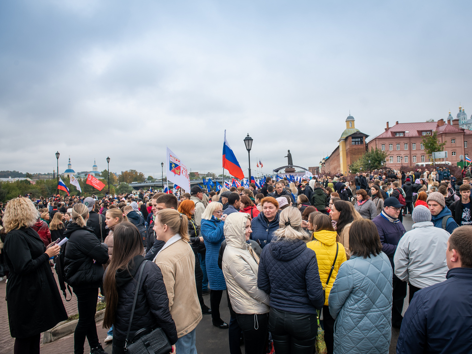 патриотическая акция в Смоленске в поддержку референдумов Новороссии
