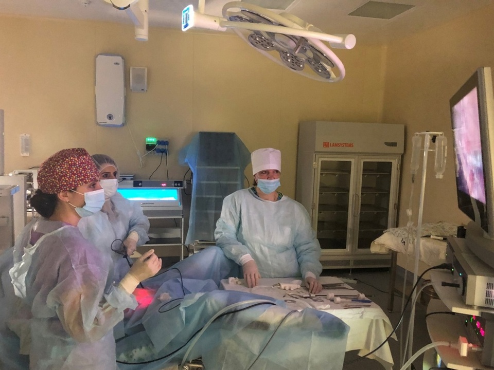 операция по удалению 14 миоматозных узлов у беременной, Смоленский областной перинатальный центр