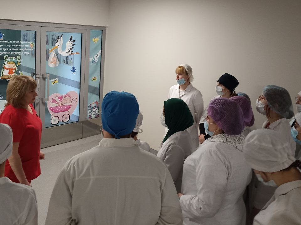экскурсия для студентов смоленского медколледжа по перинатальному центру первой областной клинической больницы