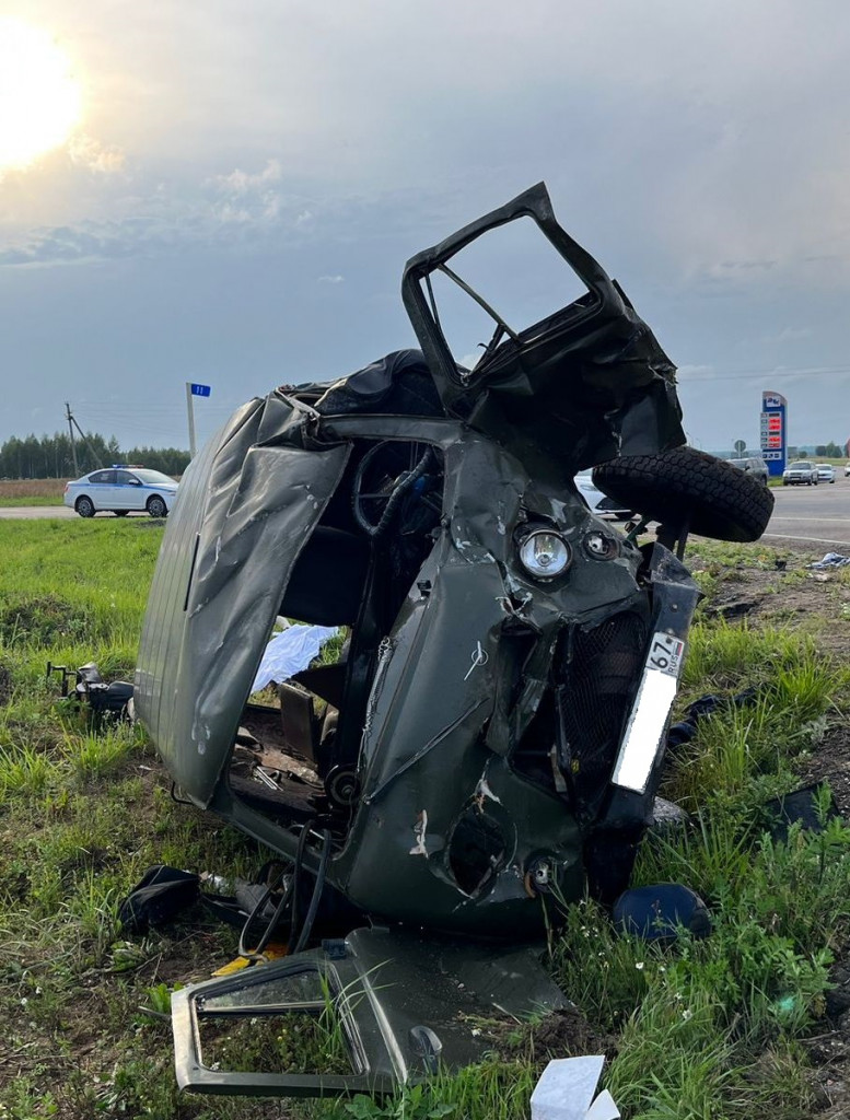 Появились фото с места смертельной аварии под Смоленском | 25.07.2023 |  Смоленск - БезФормата