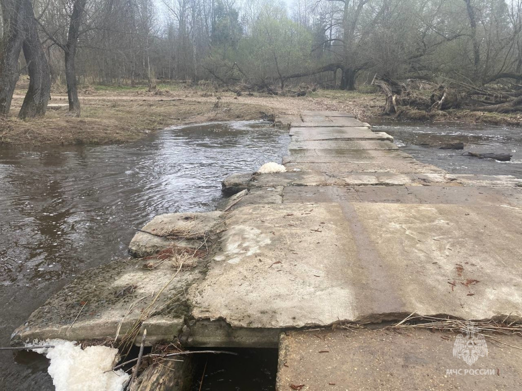 Вода отступила. В Смоленской области освободились все подтопленные дороги |  14.04.2024 | Смоленск - БезФормата