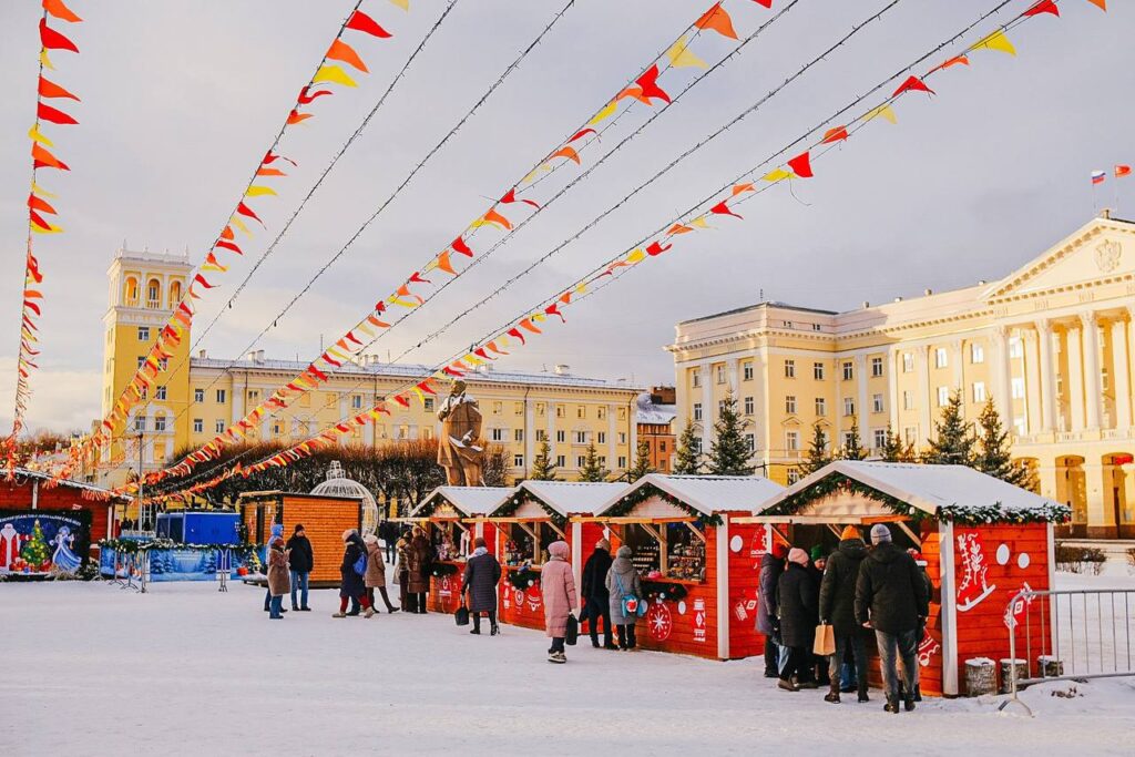 туризм площадь ленина палатки каток