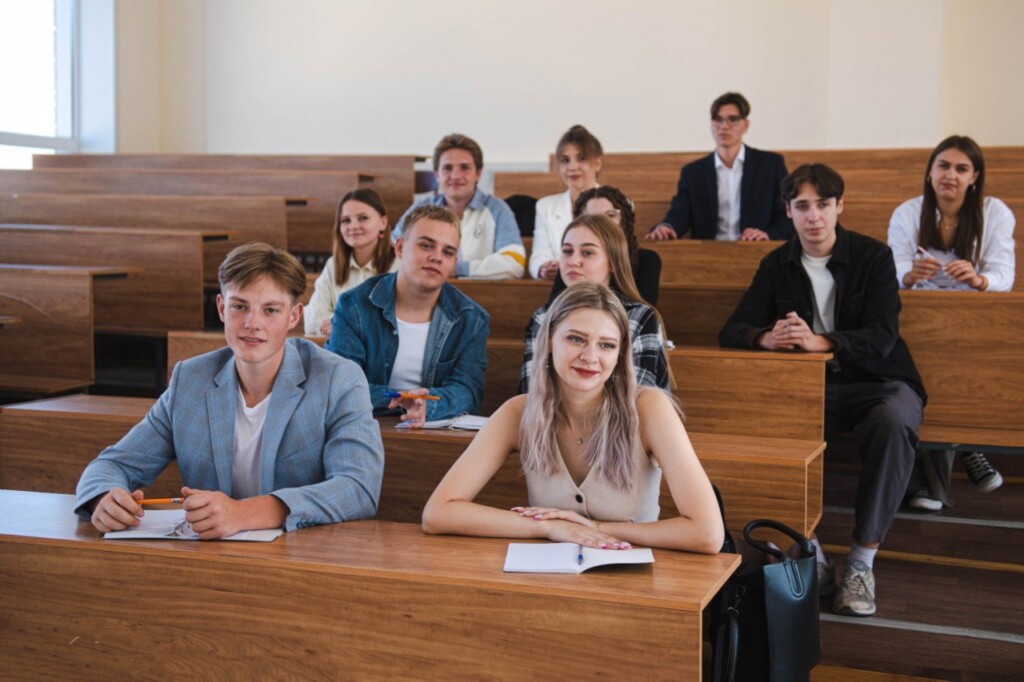 смолгу студенты