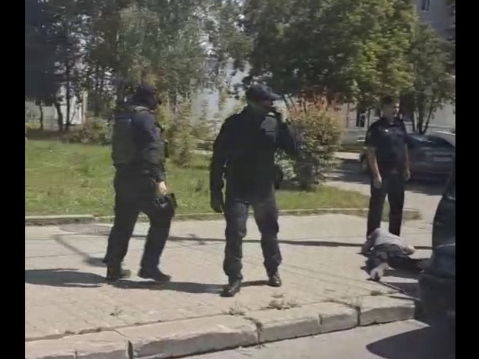 рейд силовиков против нелегалов в Вязьме