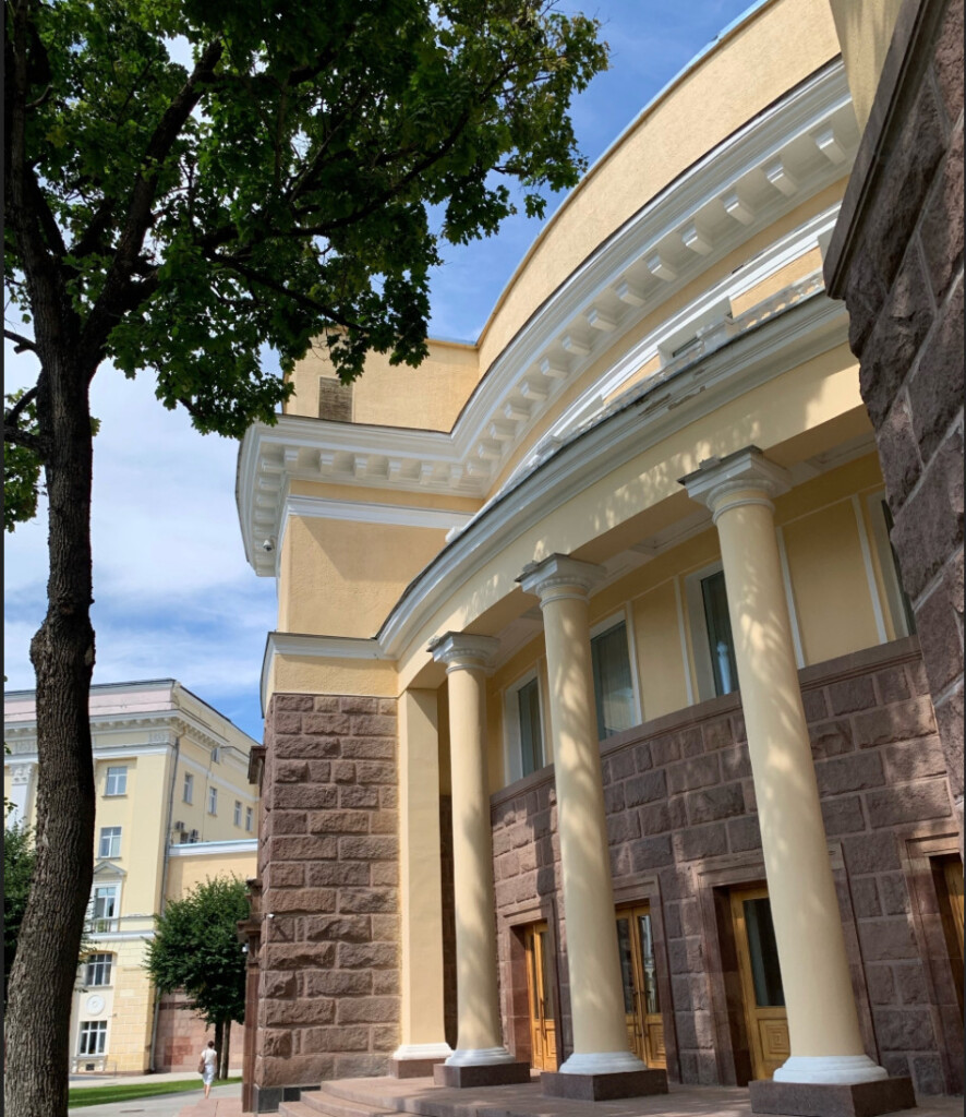 драмтеатр театр грибоедова погода лето