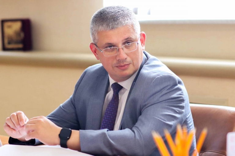 новиков