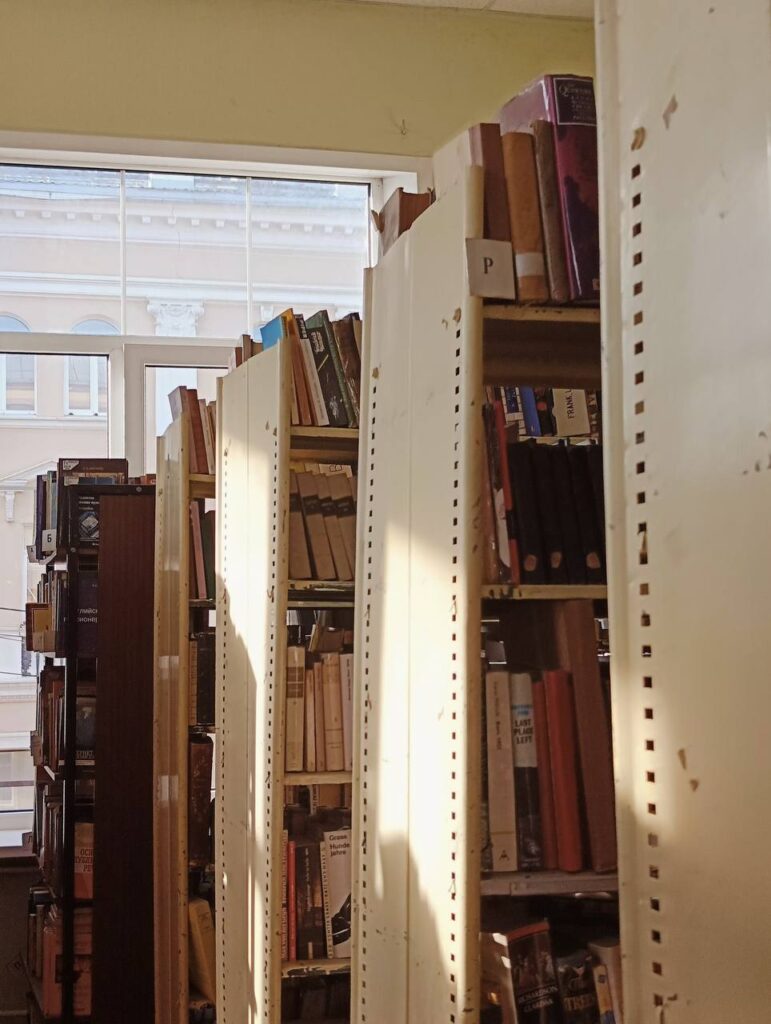 книги