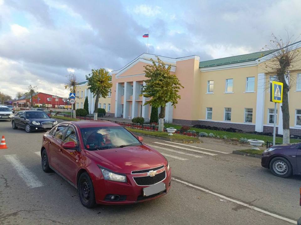 наезд Шевроле Круз на женщину 26.10.2025 в Рудне, улица Киреева, фото ГАИ