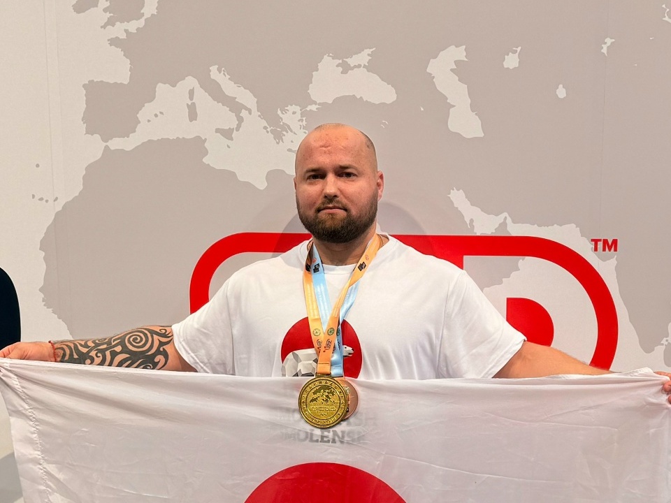 смоленский пауэрлифтер, чемпион Азии Валерий Воротилов, фото vk.com vorotilin2013
