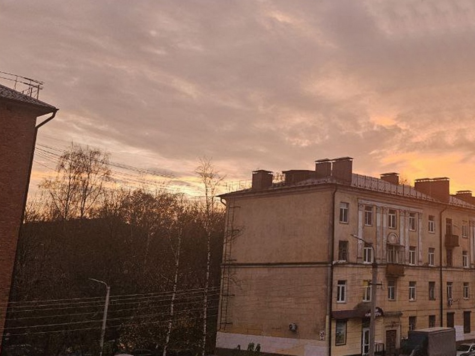 осеннее небо над улицей Урицкого, фото МС