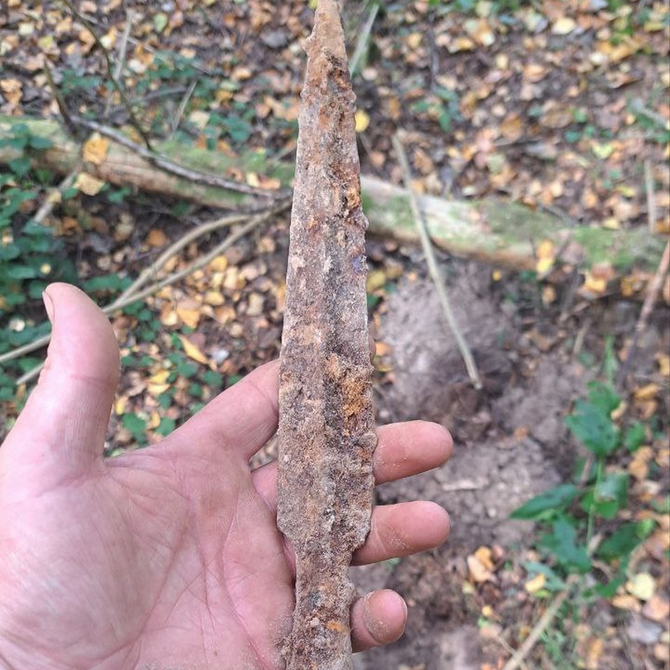 найденное поисковиками СК в Дорогобужском округе копьё Ведрошской битвы