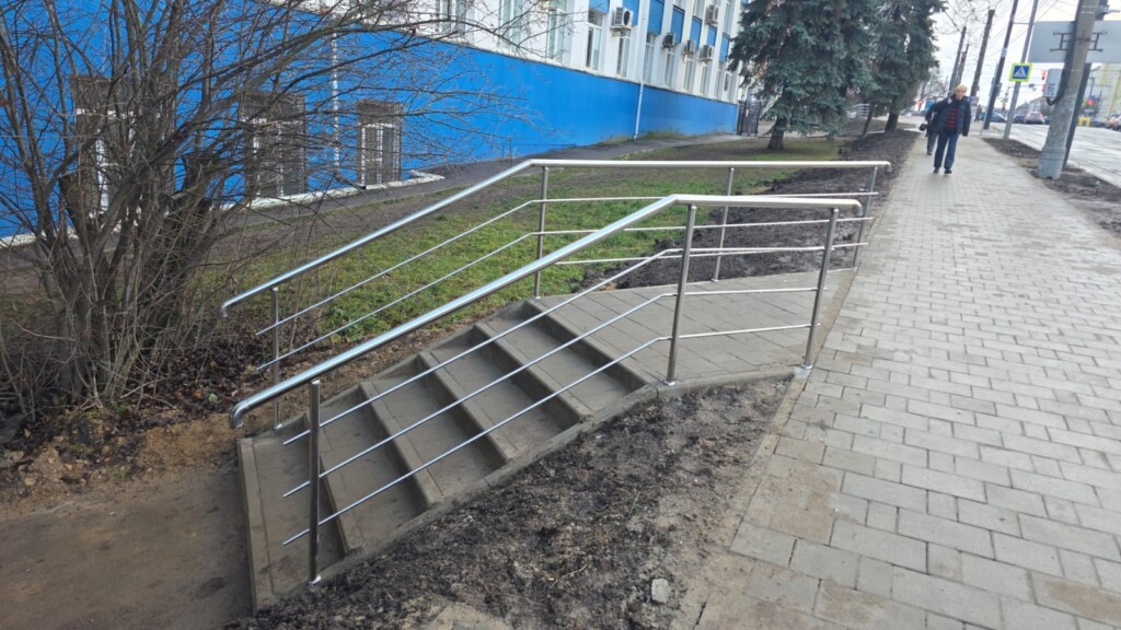 тенишевой крыльцо