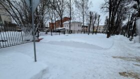 Снег, уборка, больница