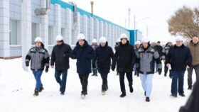 Василий Анохин на заводе "Дорогобуж"