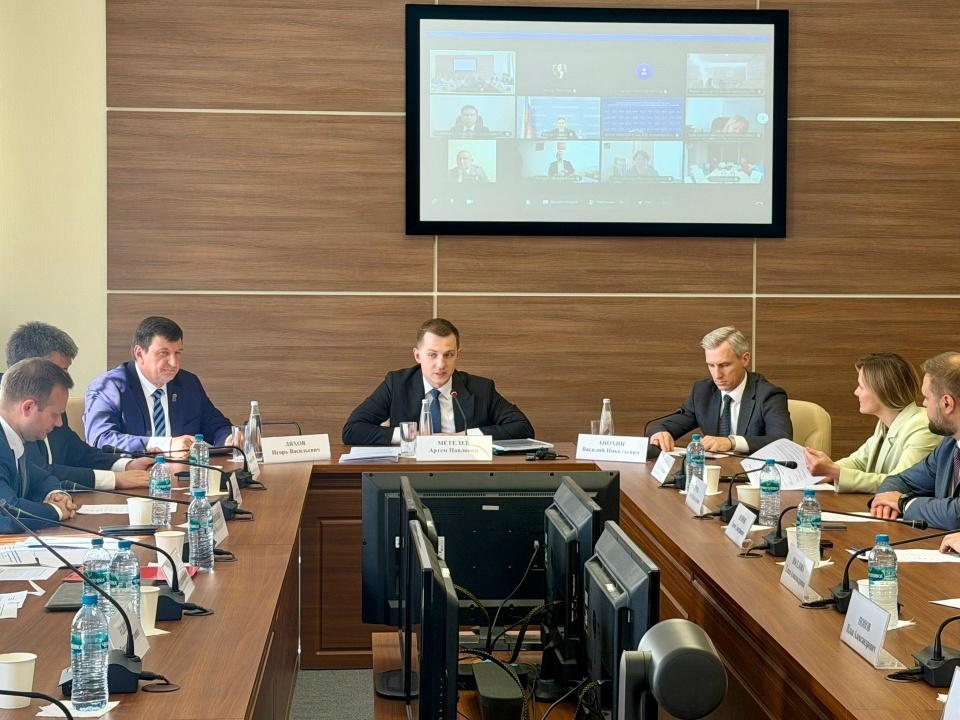 совещание комитета Госдумы по молодёжной политике в СмолГУ
