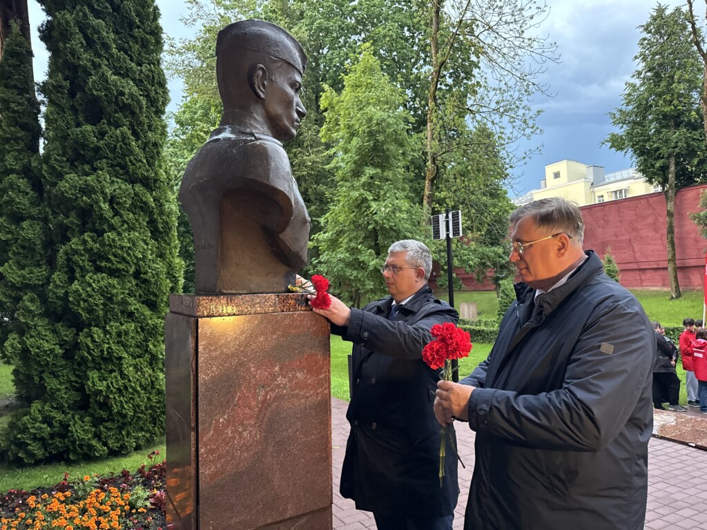 новиков (2)