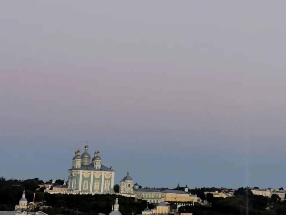 чистое ясное небо над Смоленском, фото МЧС