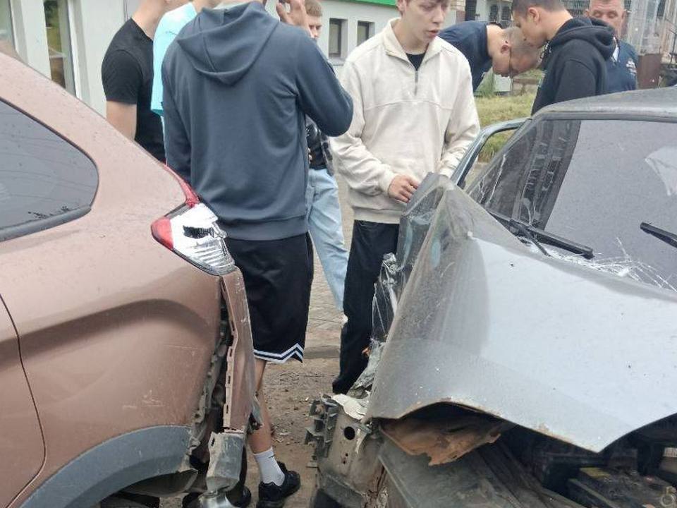 ДТП 10.7.2026, Lada X-Ray, ВАЗ 2114, пр-т Строителей, 14