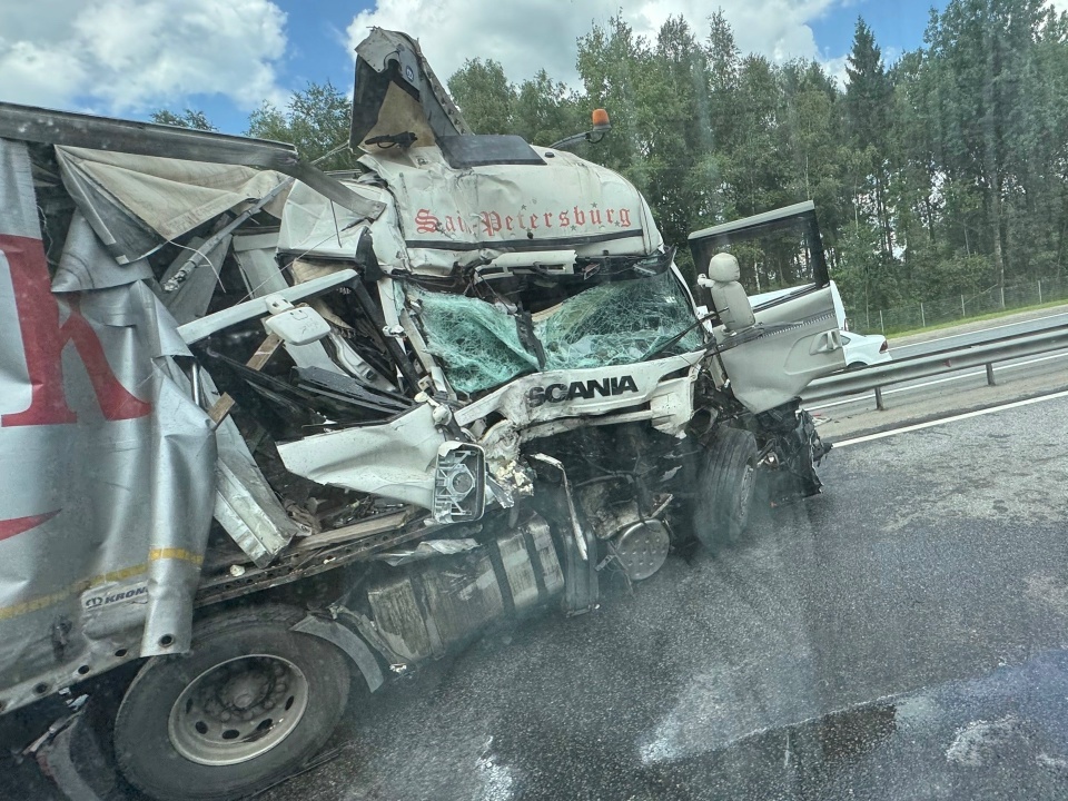 ДТП с фурами, 307 км М1, Сафоновский округ, фото vk.ru id58955861