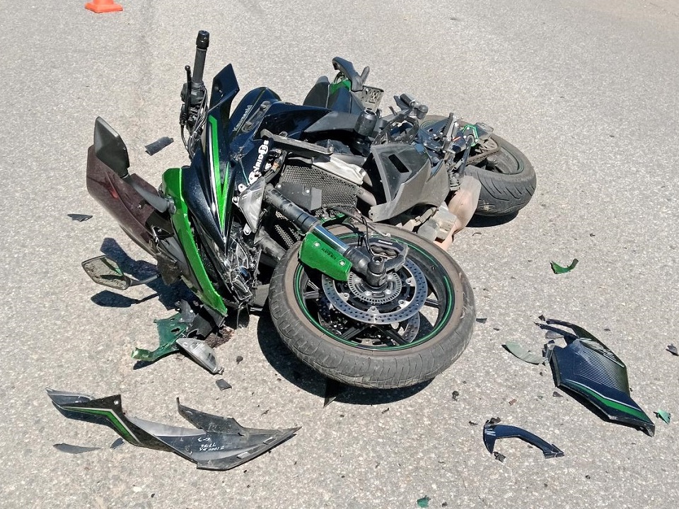 ДТП с мотоциклом Kawasaki 2.7.2026, 68 км Смоленск - Вязьма - Зубцов, Дорогобужский округ, фото ГАИ