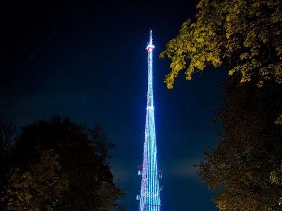 подсветка телебашни, фото Смоленского ОРТПЦ