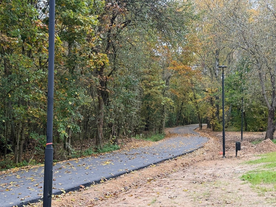 пешеходная дорожка в Реадовском парке, фото мэрии